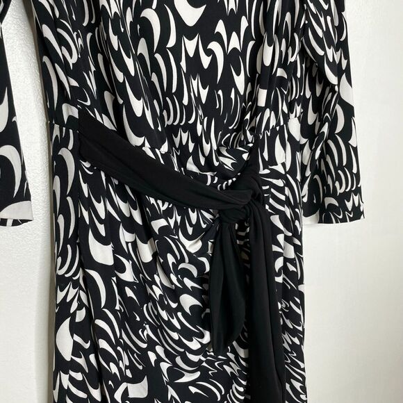 Chaus Black White Abstract Print Belted Midi Dress Size L Women's - Picture 3 of 9